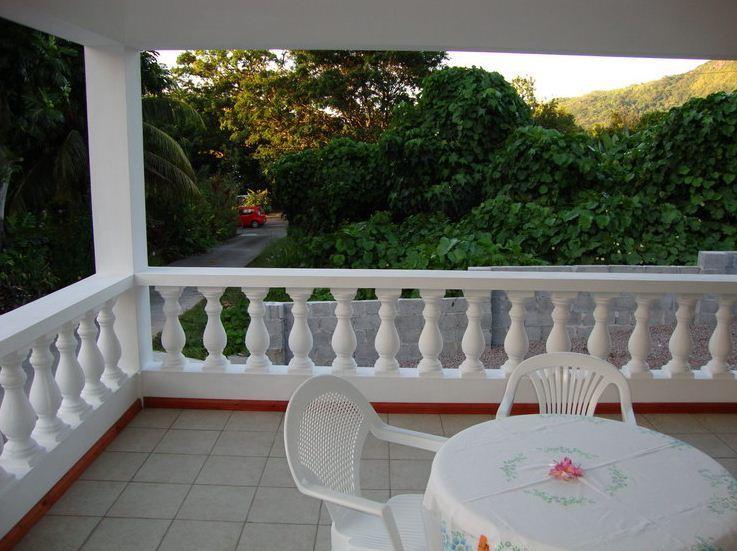 Rowsvilla Guest House Beau Vallon  Exterior photo