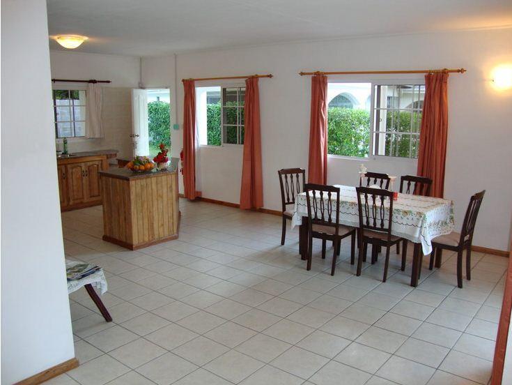 Rowsvilla Guest House Beau Vallon  Exterior photo